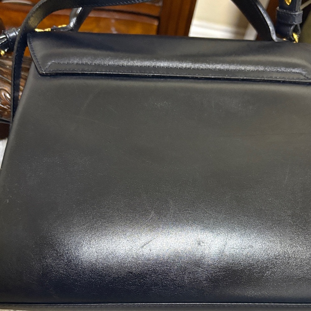 EUC Ferragamo Elegant Black Leather Handbag with Gold Accents - Picture 15 of 16